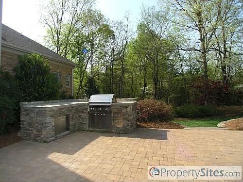 3rd image of 7545 Barbera Dr