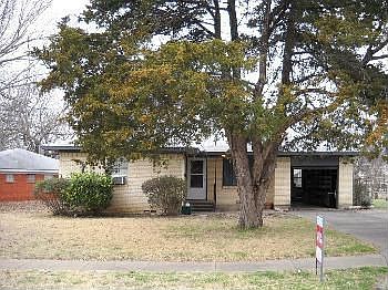 1st image of 303 Cypress St