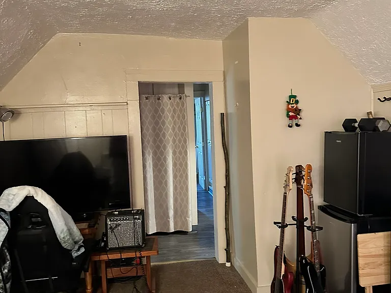 232 Long Hill Ave #3 — Photo 7