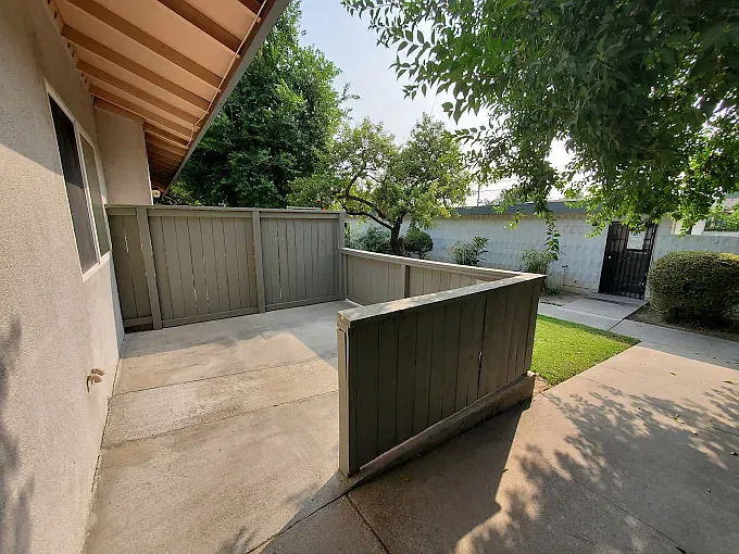 Pine Garden Apartments — Photo 14
