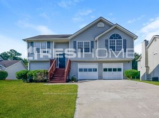 2512 Meadow Spring Dr, Lithonia, GA 30058