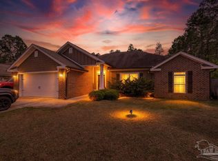 8135 Nevada St, Navarre, FL 32566