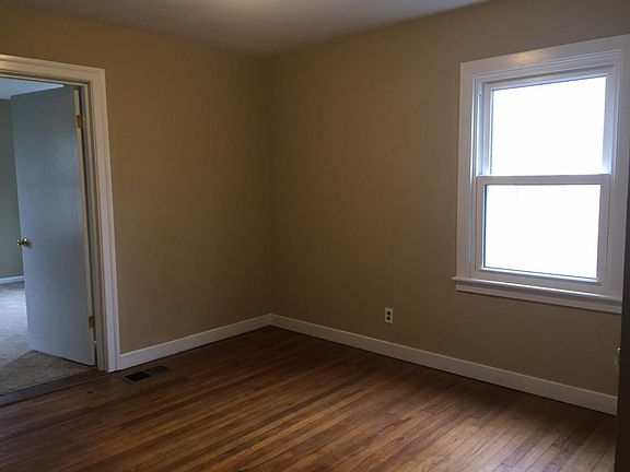4th image of 2605 Colin Ave