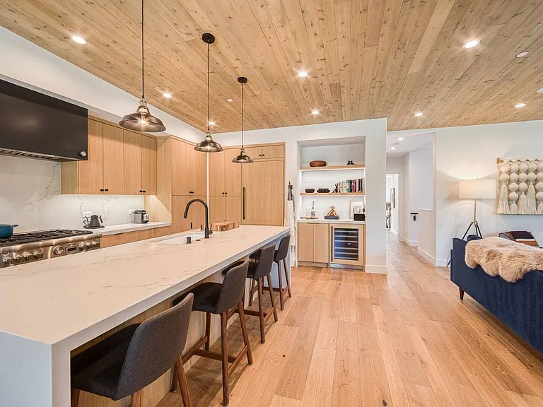 224 Palisades Cir — Photo 11