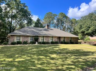 103 Stanton Hall Dr, Florence, MS 39073
