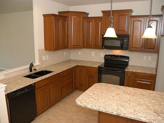 Similar kitchen