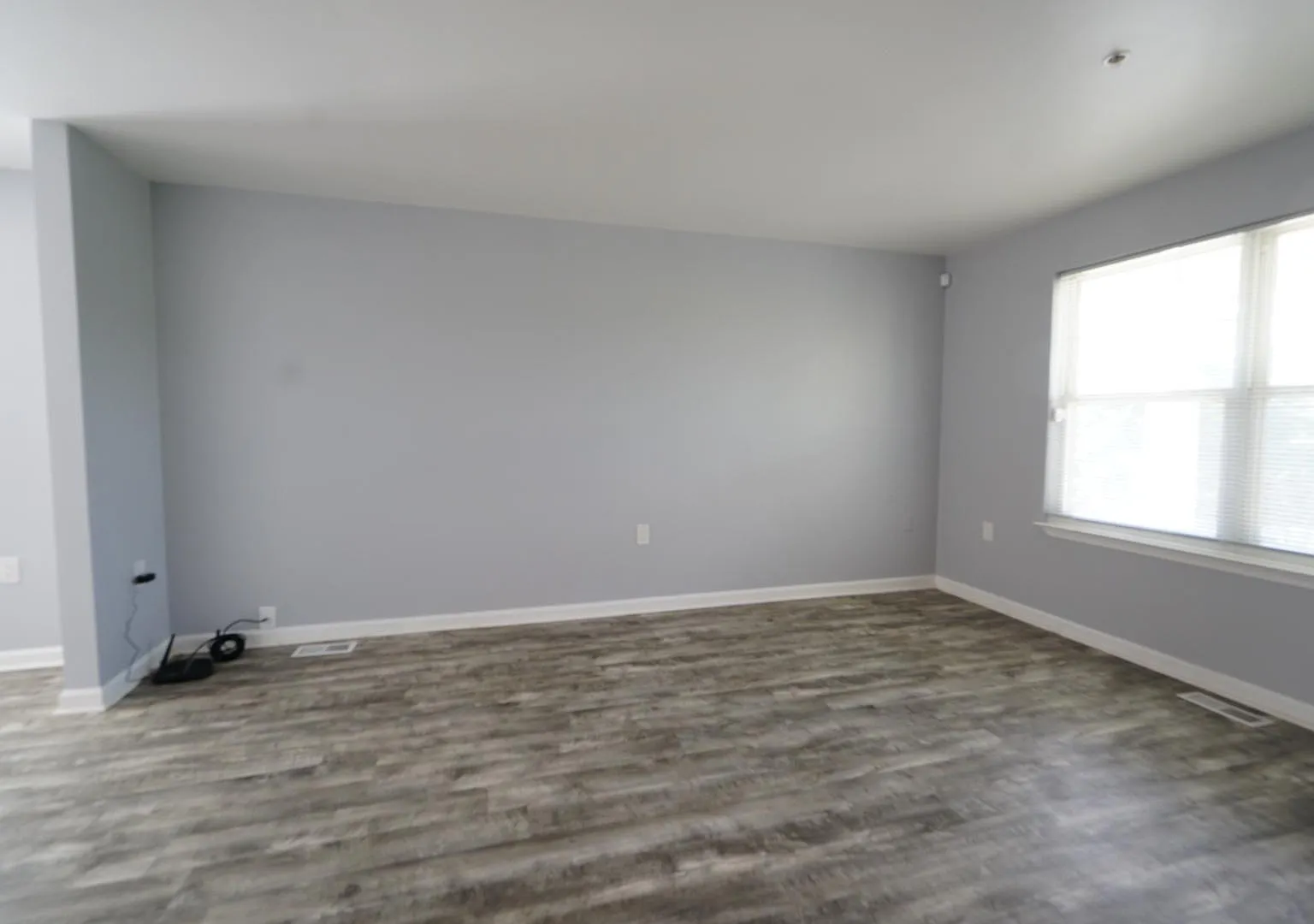 3 bed, 2.5 bath, 1400 sqft, $2,150 — Photo 2