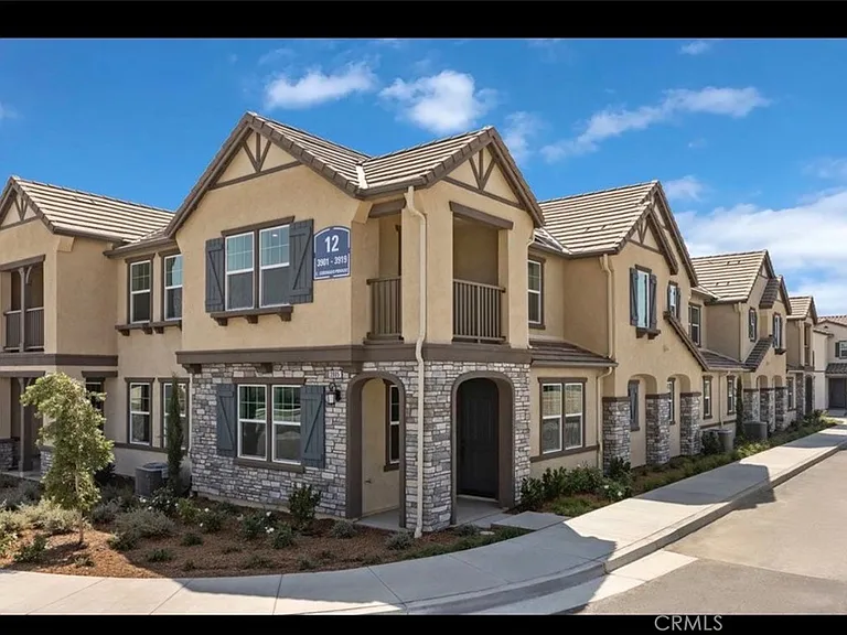 3905 E Coronado Privado — Photo 1
