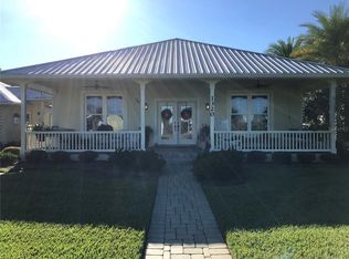 1320 S Riverside Dr, Edgewater, FL 32132