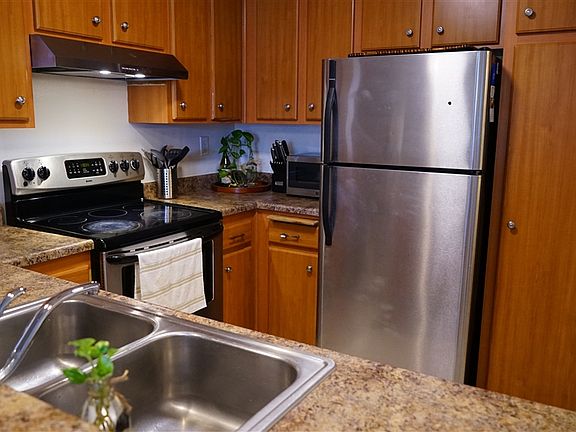 3rd image of 5990 Dandridge Ln Unit 189