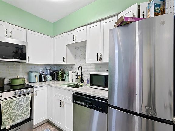 5th image of 167 N Collier BLVD #V9