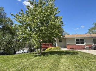 7702 N 33rd St, Omaha, NE 68112