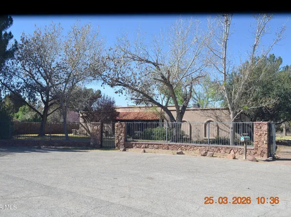 900 Dulcinea Ct, Santa Teresa, NM 88008