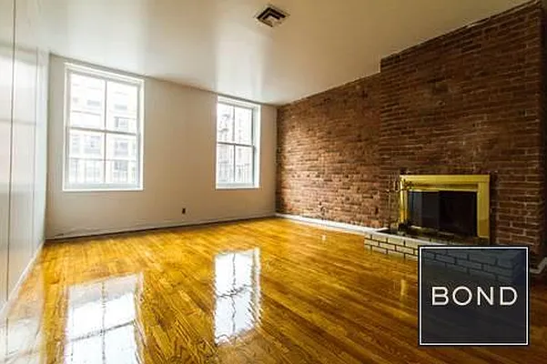 Rented by Bond New York | media 25