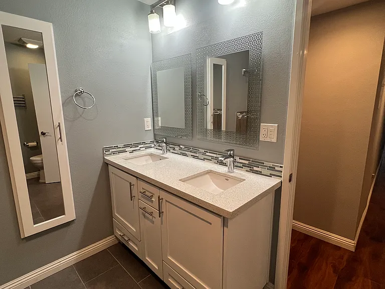 1663 Veteran Ave #105 — Photo 14