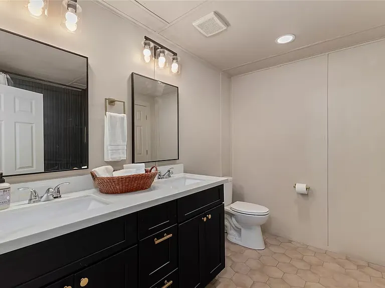 207 N Preston Ave — Photo 20