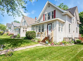 825 Wolcott Ave, Saint Joseph, MI 49085