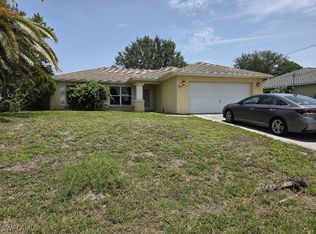 3022 34th St SW, Lehigh Acres, FL 33976