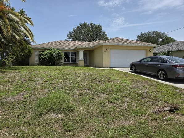 3022 34th St SW, Lehigh Acres, FL 33976