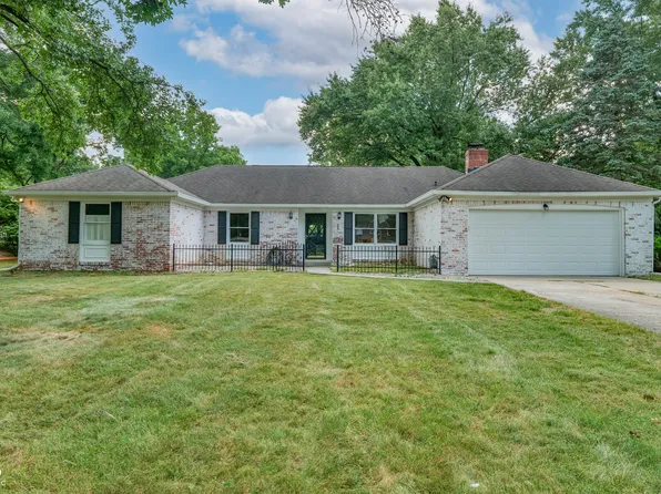5445 E 72nd Pl, Indianapolis, IN 46250