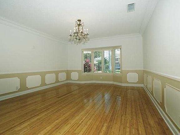 3rd image of 63 Isla Bahia Dr