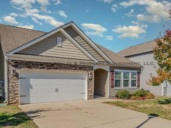 46 S Great White Way, Clayton, NC 27527