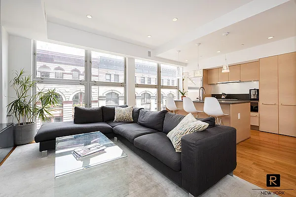 Sold by R New York | media 15