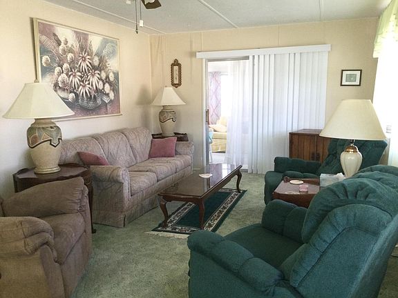 5th image of 40 Monterey Way
