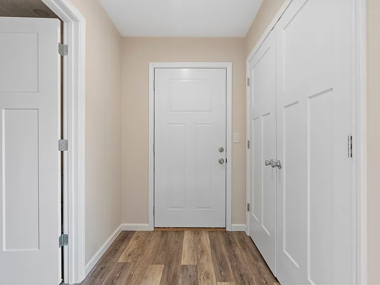 1024 Oak Hill Rd #F — Photo 3