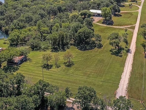 2nd image of 406B 21000th Rd