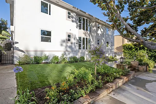 1252 N Crescent Heights Blvd #2 Photo 1