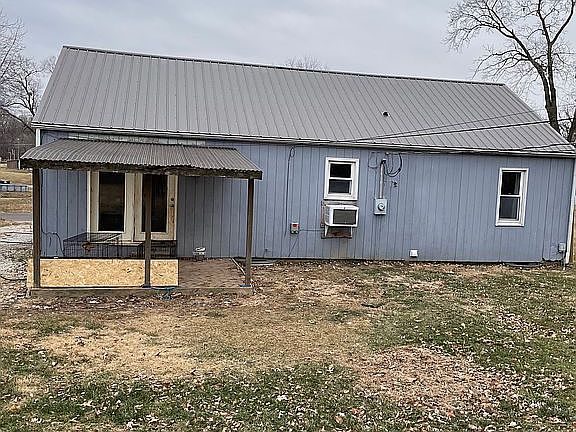 2nd image of 113 Maupin St
