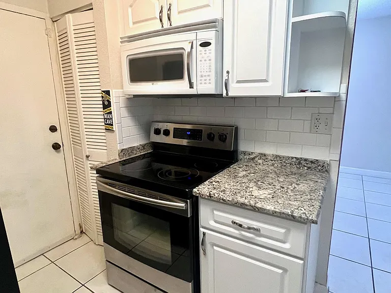 6901 SW 147th Ave #1G — Photo 4