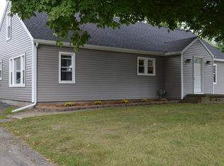 8275 E Clinton Trl, Eaton Rapids, MI 48827