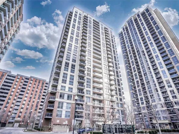 5 Michael Power Pl #905, Toronto, ON M9A 0A3