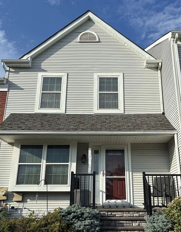 2 bed, 1.5 bath, 1080 sqft, $2,200 — Photo 1