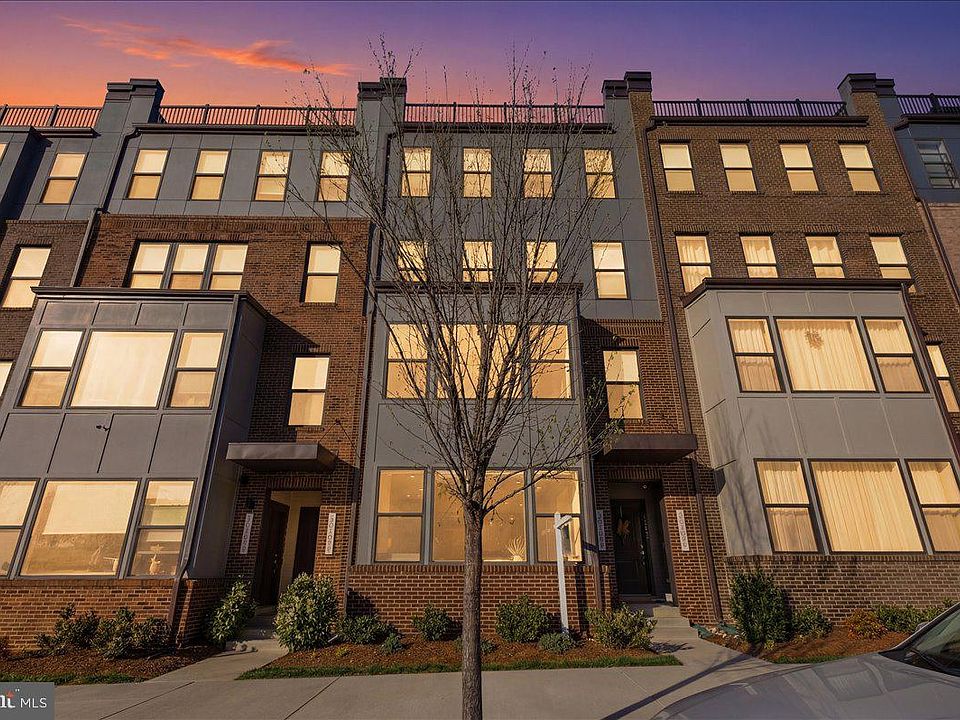 1st image of 13538 Sayward Blvd Unit 109