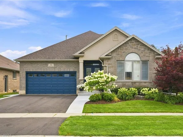 12 Laurie Ann Ln, Brant, ON N3L 4H4