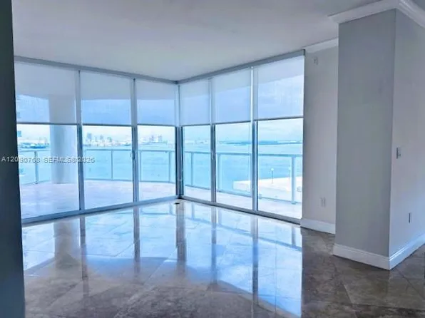218 SE 14th St APT 1901, Miami, FL 33131