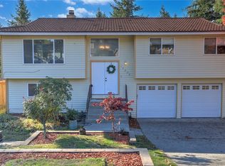 17333 158th Ave SE, Renton, WA 98058
