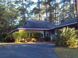 106 Wateree Dr, Santee, SC 29142