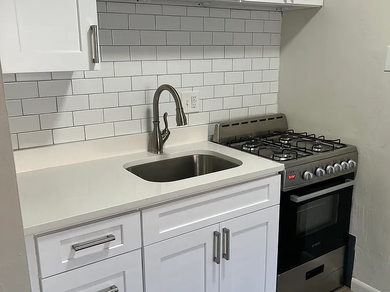 833 E Ellsworth Ave #203 — Photo 1