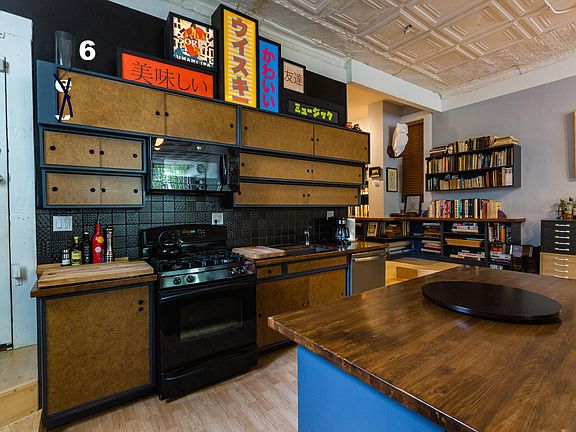 5th image of 1359 N Artesian Ave #1F