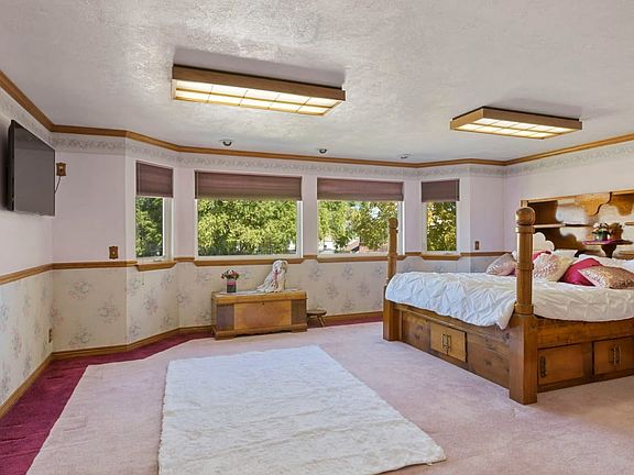 4th image of 3547 Silverglen Cir