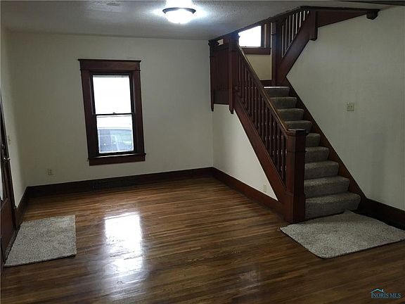 4th image of 325 N Myers St