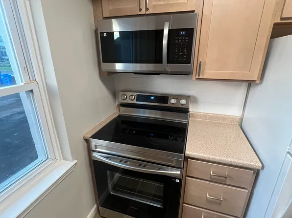 217 Pershing Ave APT 5, Carteret, NJ 07008