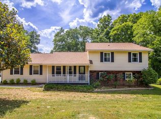 502 Lakeview Dr SE, Dalton, GA 30721