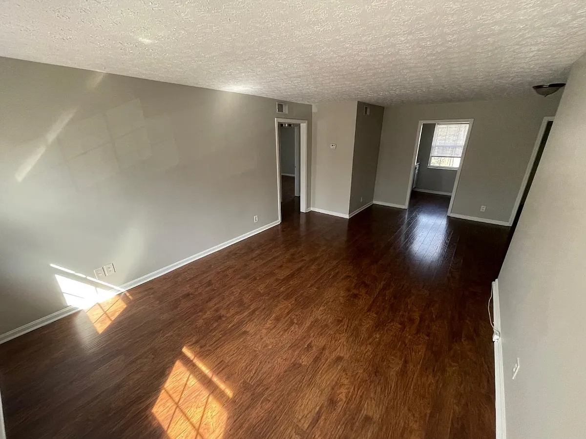 Unit Photo - 3301 Arterburn Ave