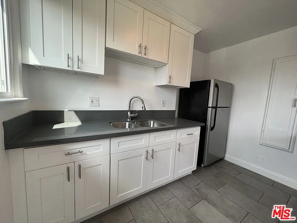 2 bed, 1.0 bath, 800 sqft, $2,595 — Photo 4