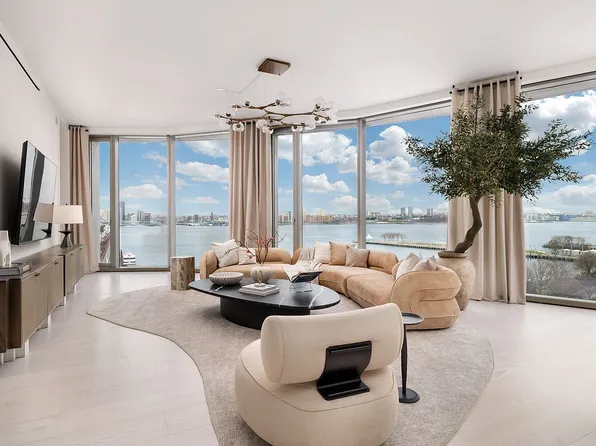 160 Leroy St #10BN, New York, NY 10014